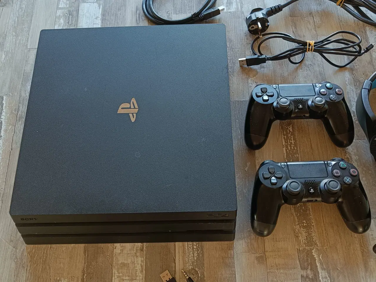 Billede 2 - PlayStation 4 Pro