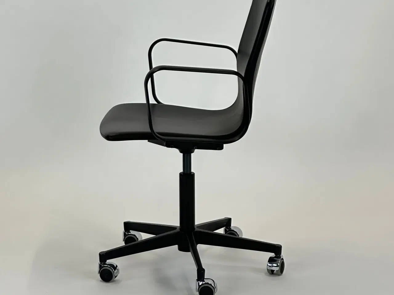 Billede 4 - Butterfly Swivel High fra Magnus Olesen (Krom hjul)