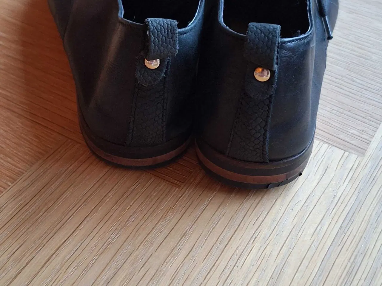 Billede 8 - Sort snøresko 