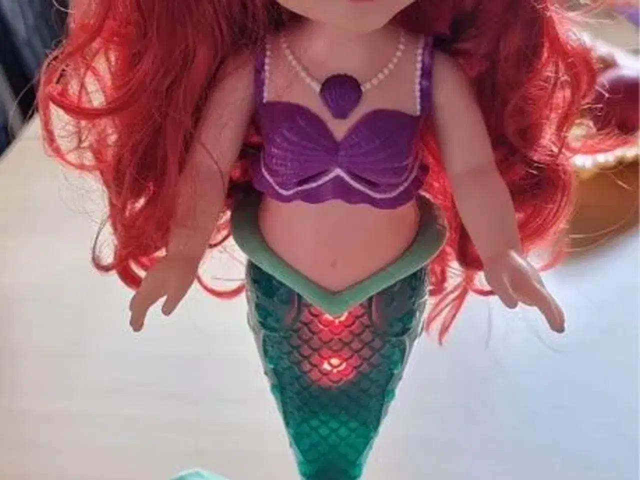 Billede 1 - Ariel dukken