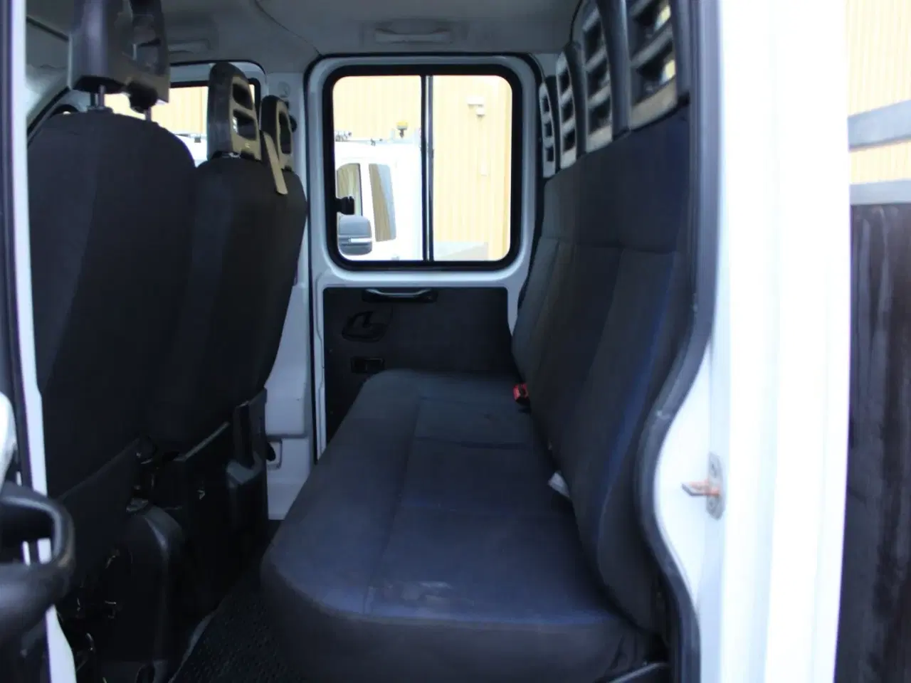 Billede 7 - Iveco Daily 2,3 35S14 Mandskabsvogn m/lad