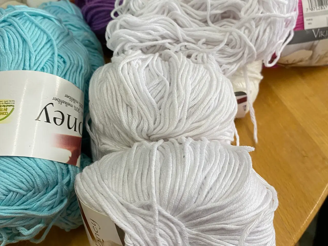 Billede 7 - Milk & Honey garn fra Viking