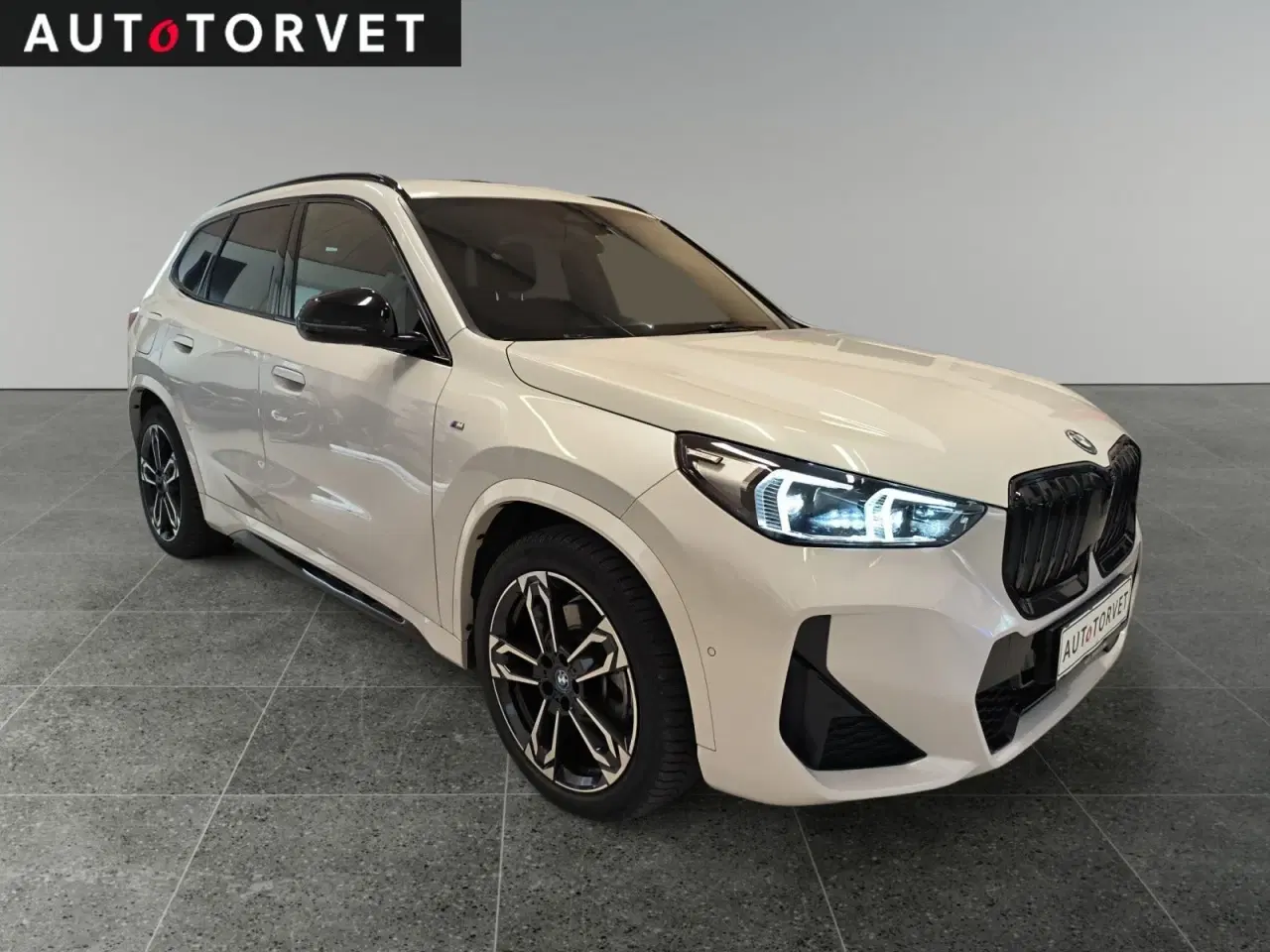 Billede 2 - BMW iX1  xDrive30 Charged M-Sport
