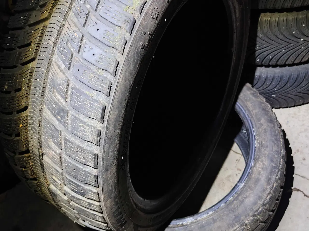 Billede 4 - 2 stk vinterdæk 