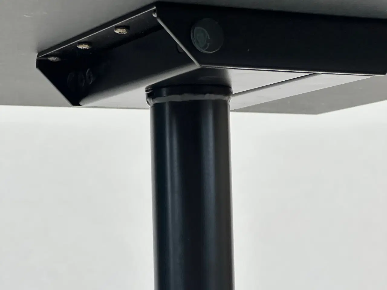 Billede 4 - TEMPEST Bord - Howe