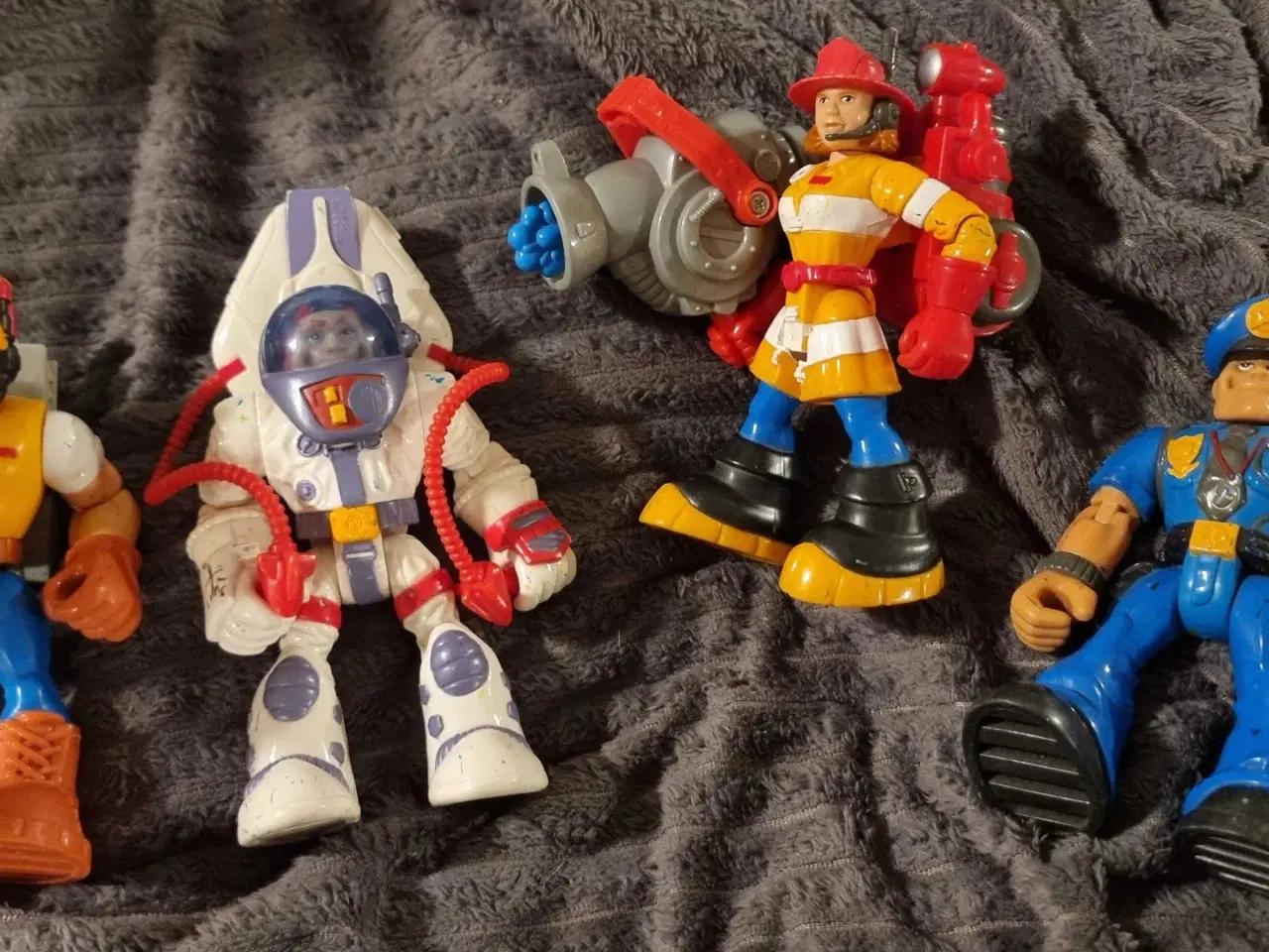 Billede 1 - Fisher price figurer fra 90erne
