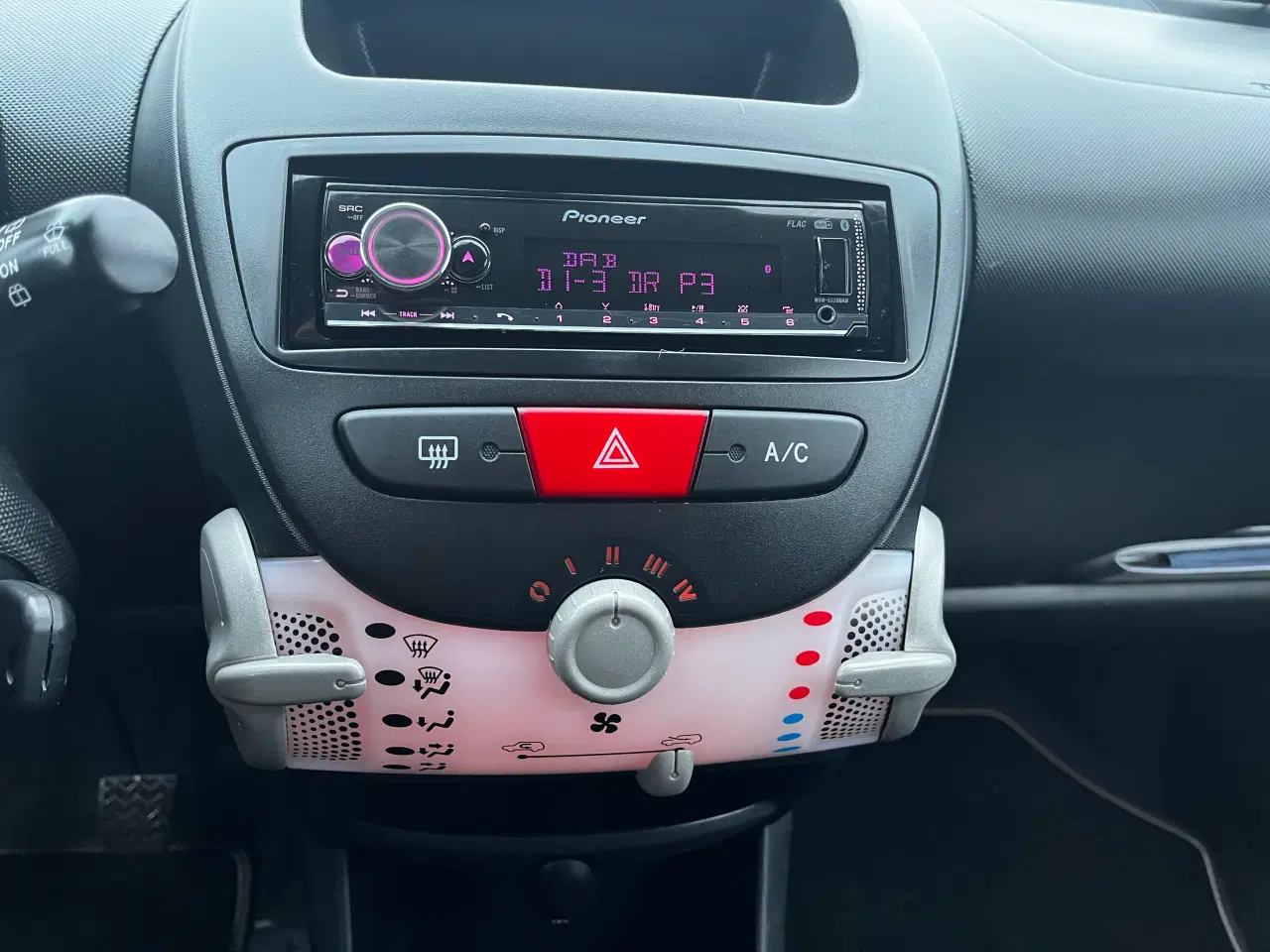 Billede 9 - Peugeot 107, 1,0 68hk, 5d, sportium