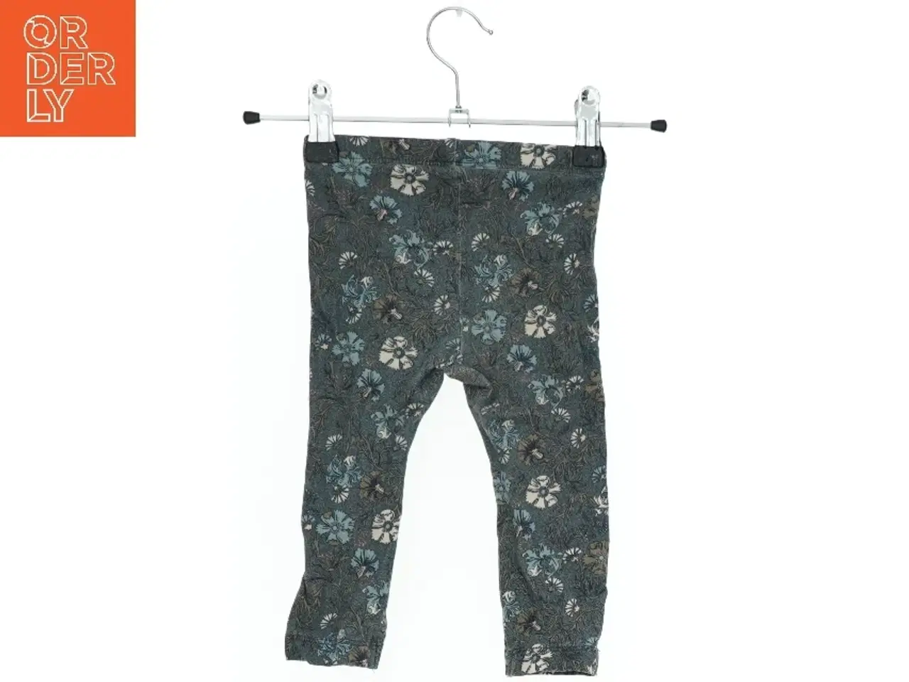 Billede 2 - Bukser med blomstermønster fra Name It (str. 74)