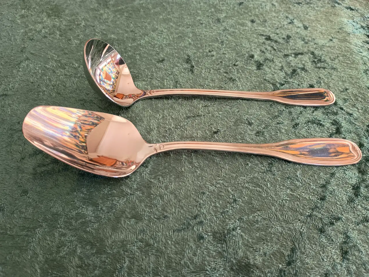 Billede 1 - SOLGT Gense Attaché blank sauce- og serveringsske 