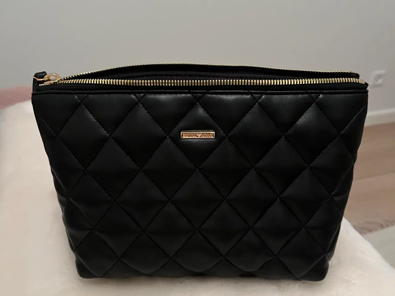 Billede 5 - Taske Armani kvittering haves