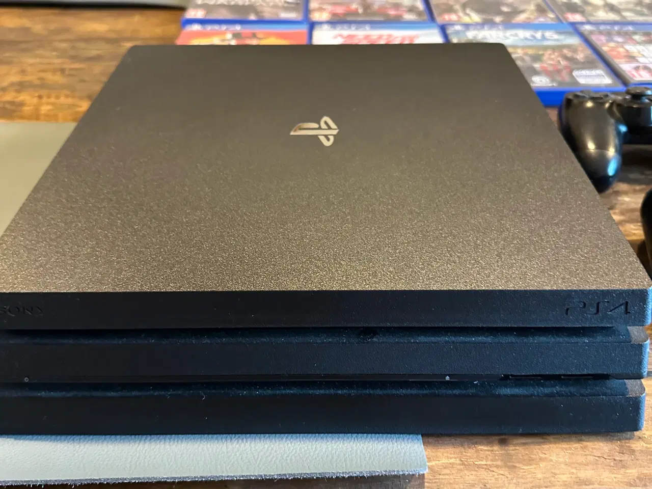 Billede 2 - Playstation 4 Pro 1Tb