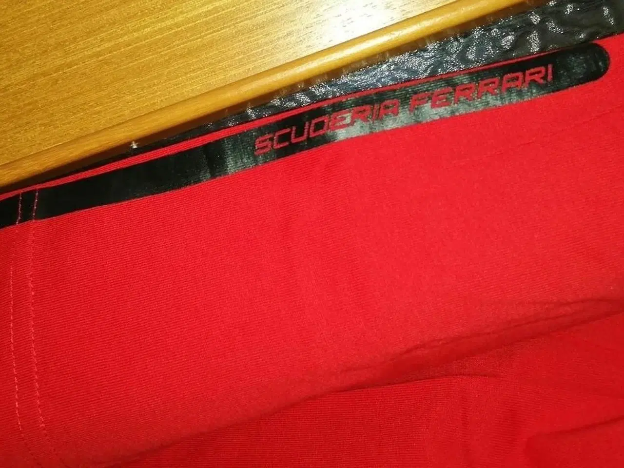 Billede 3 - SCUDERIA FERRARI TSHIRT XXL MED LANGE ÆRMER, FLOT 