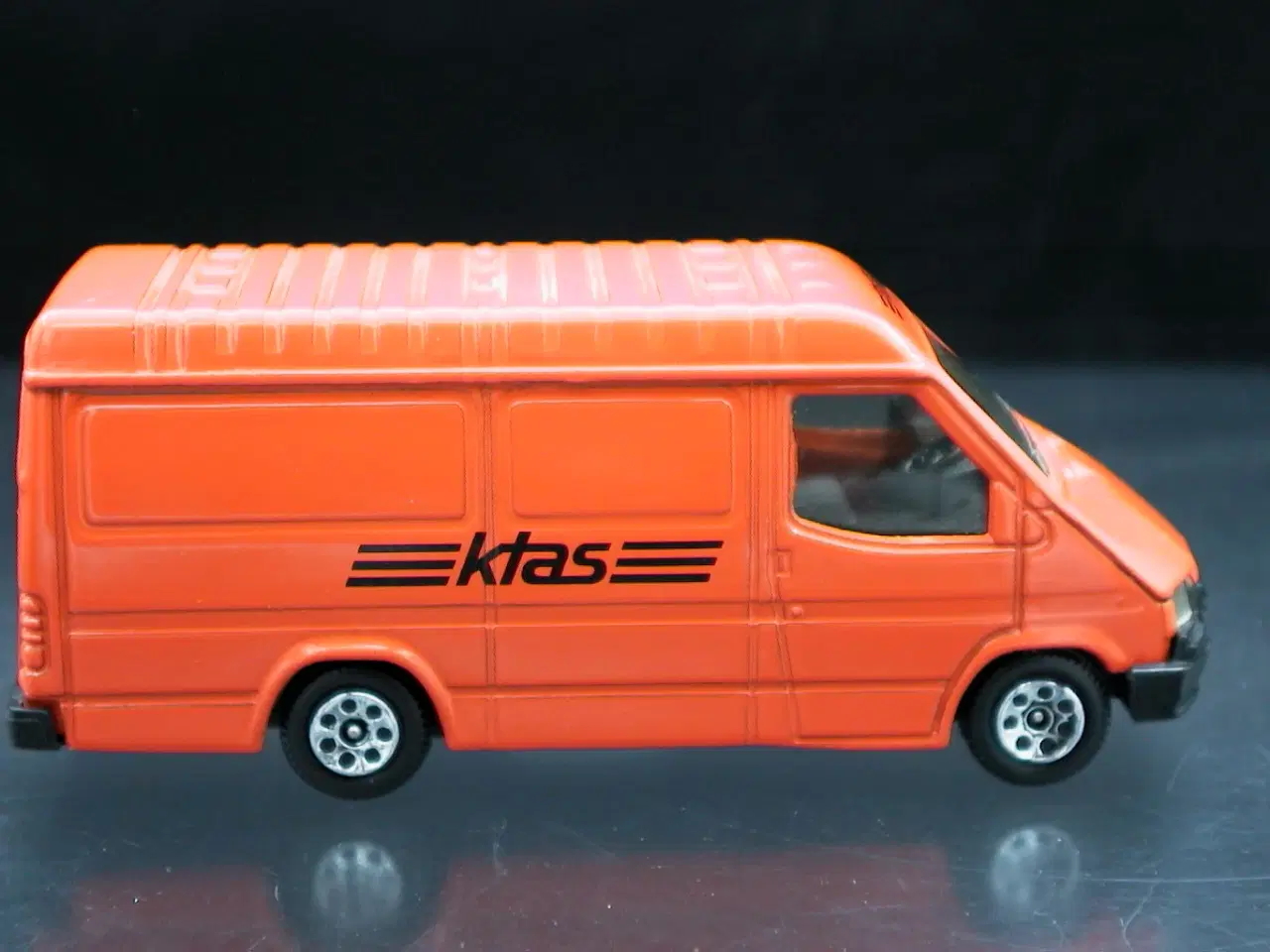 Billede 4 - Corgi Ford Transit KTAS