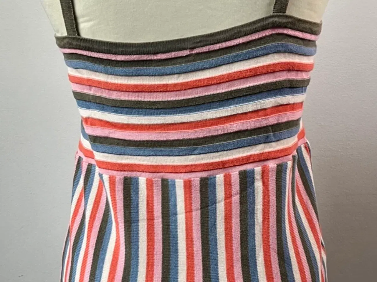 Billede 5 - Cacharel, stribet top, str 36