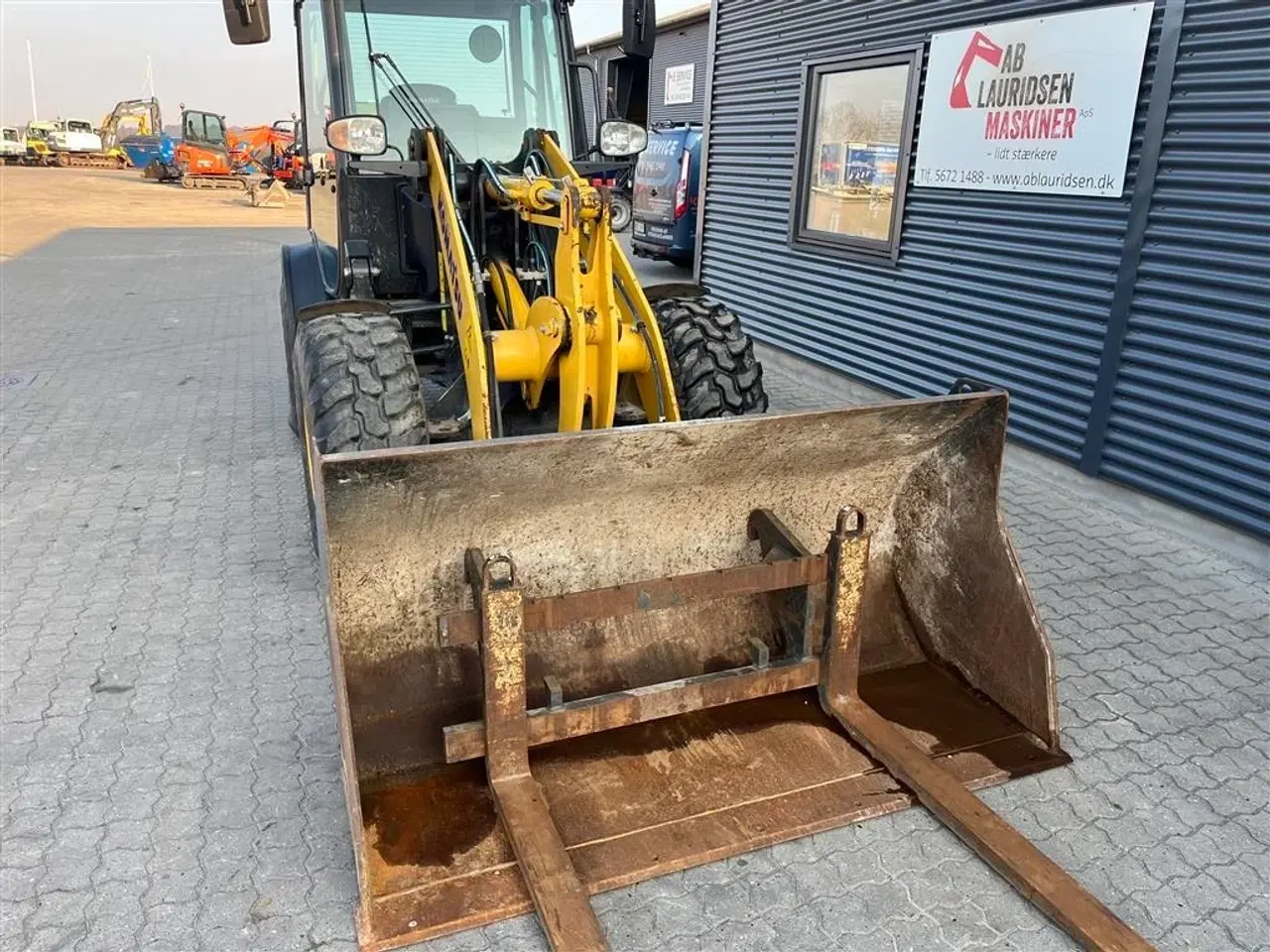 Billede 3 - Komatsu WA 70 M-8E0 med skovl og gafler