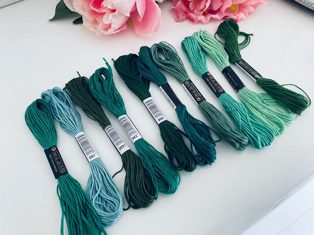 Billede 1 - Blandet broderigarn i bomuld 