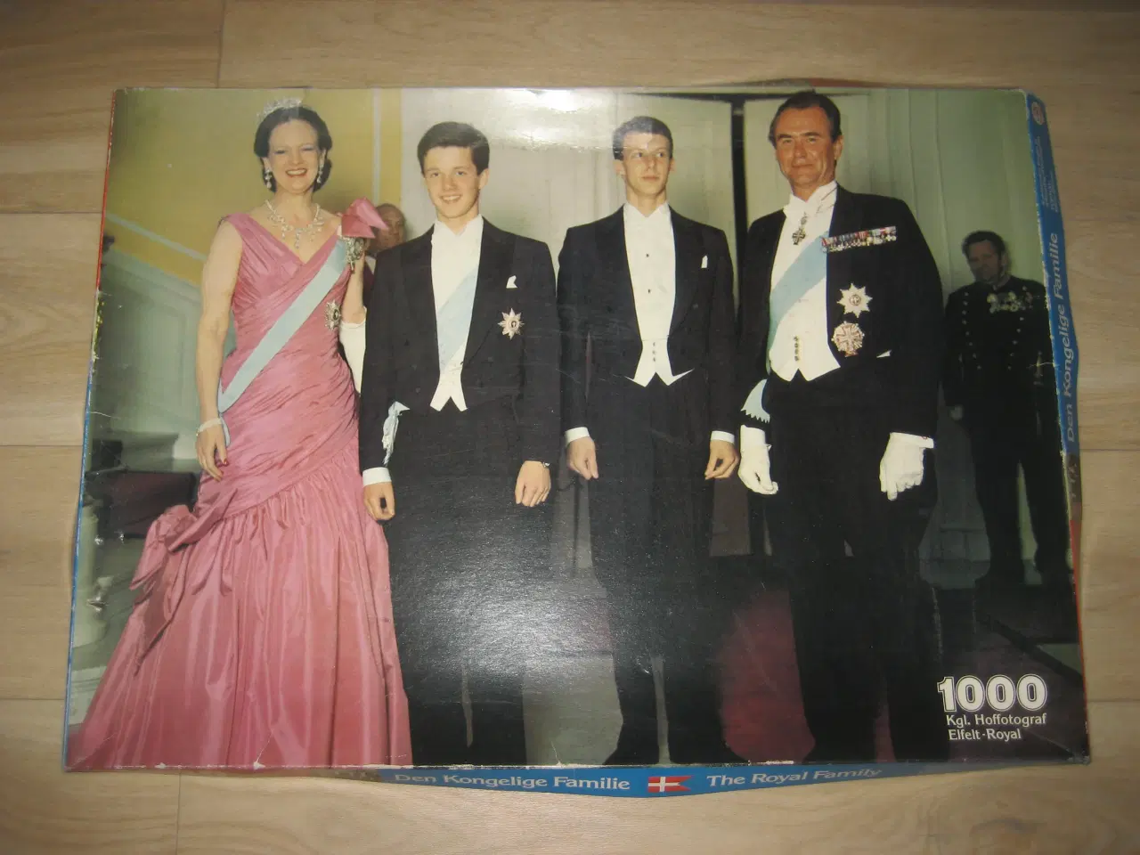 Billede 1 - Puslespil med kongefamilien