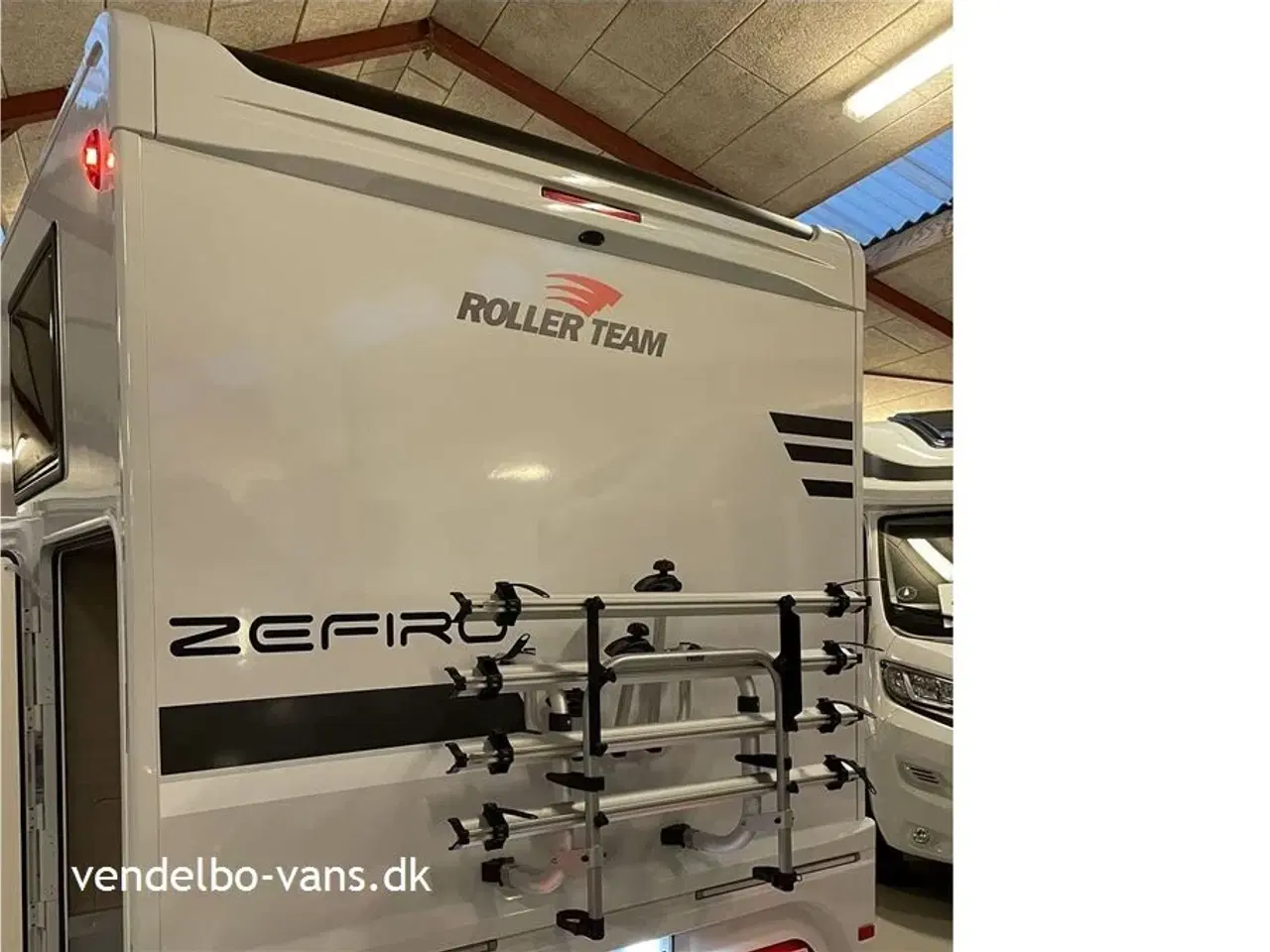 Billede 5 - 2025 - Rollerteam Zefiro 287 TL   Enkeltsenge og stor garage - face to face siddegruppe