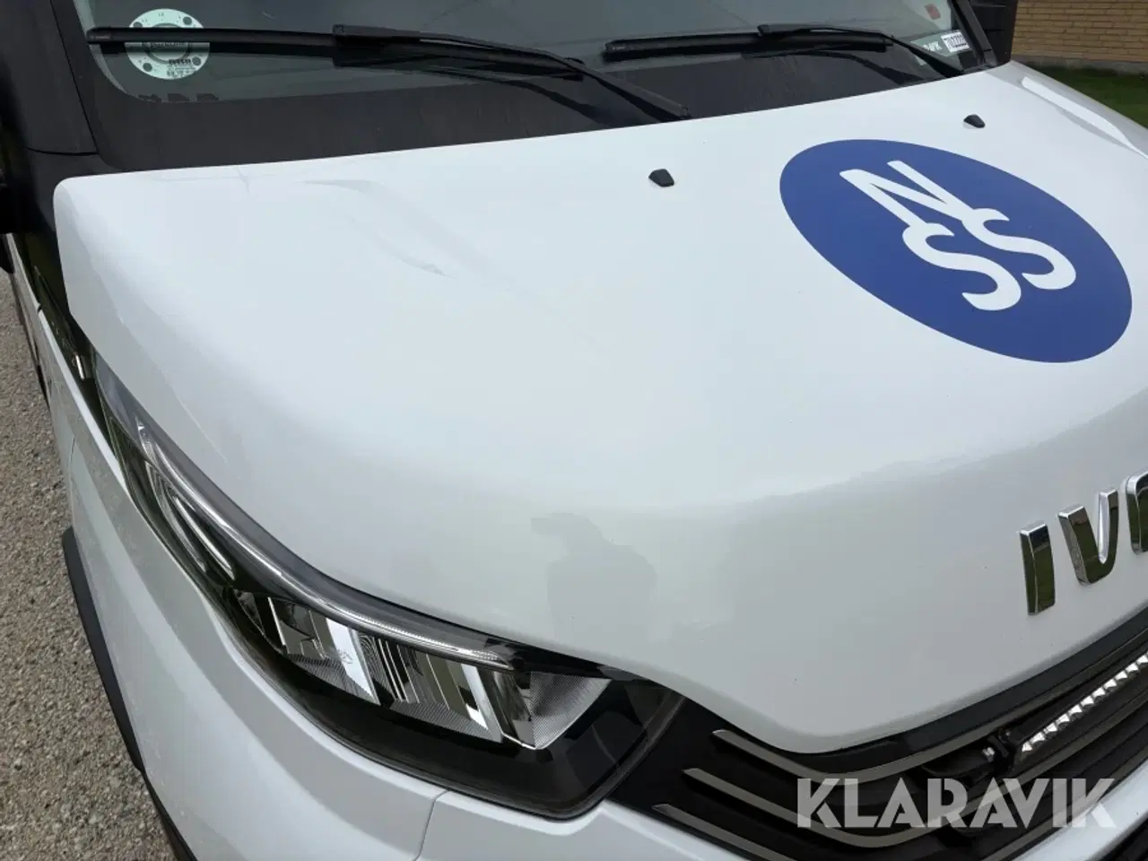 Billede 11 - Varebil Iveco Daily 35-180 med indbygget spule- og renseanlæg