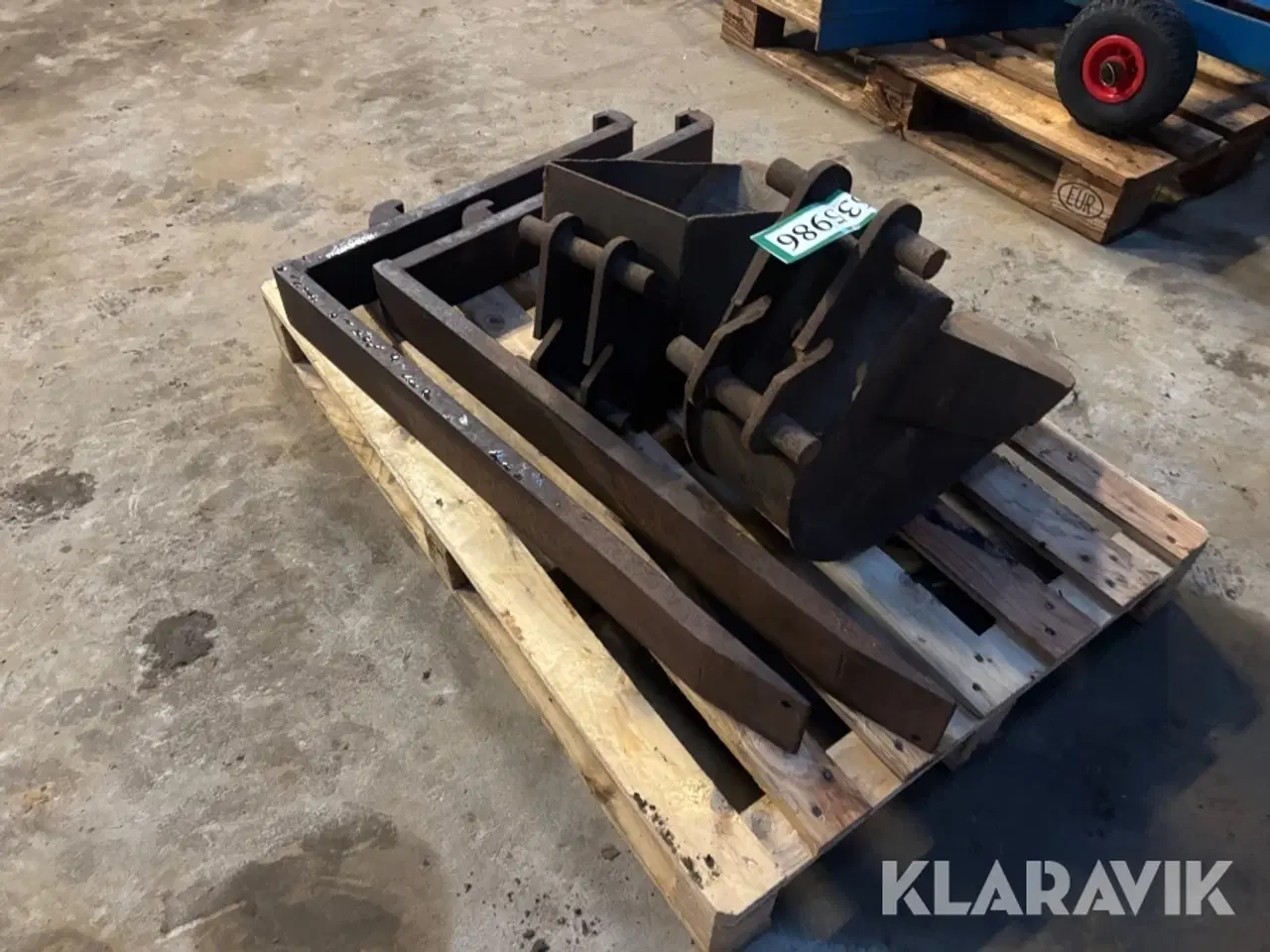 Billede 2 - Pallegafler og to rendeskovle