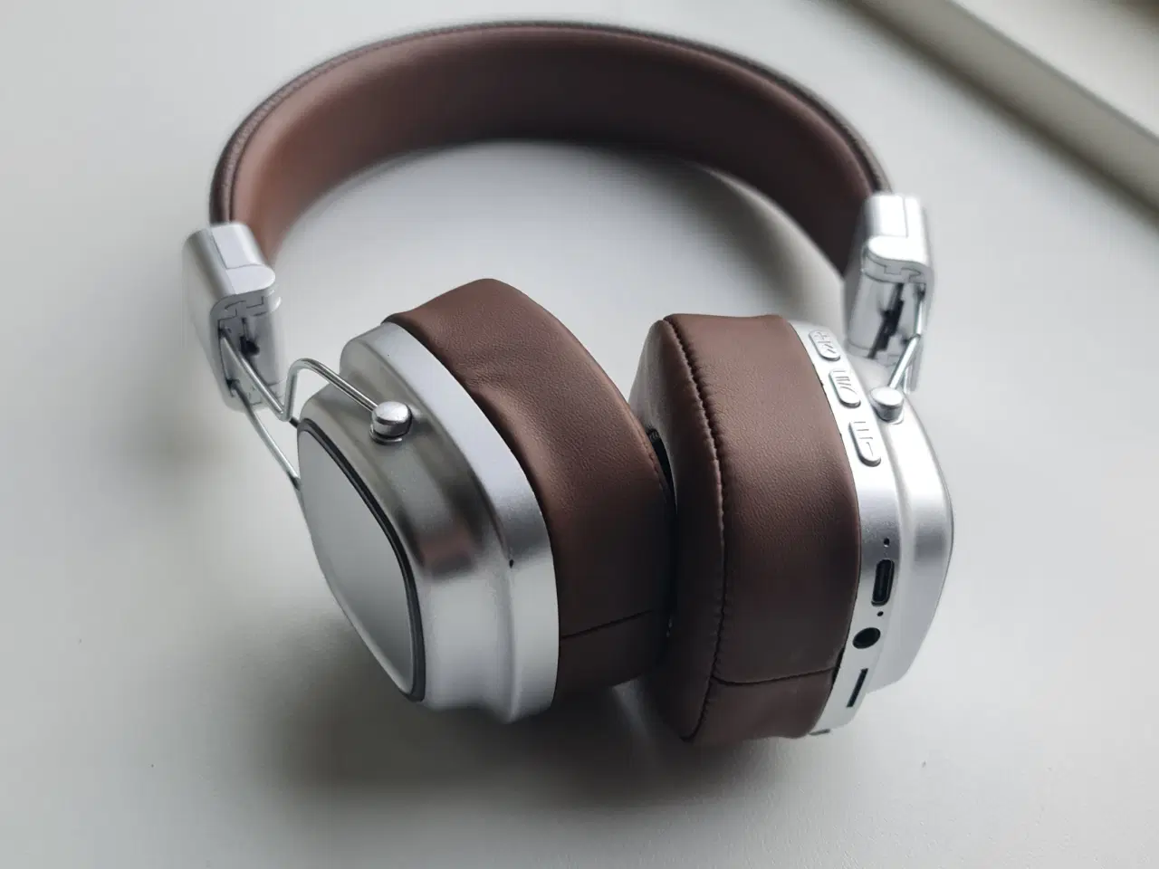 Billede 4 - Trådløse Retro Bluetooth Høretelefoner