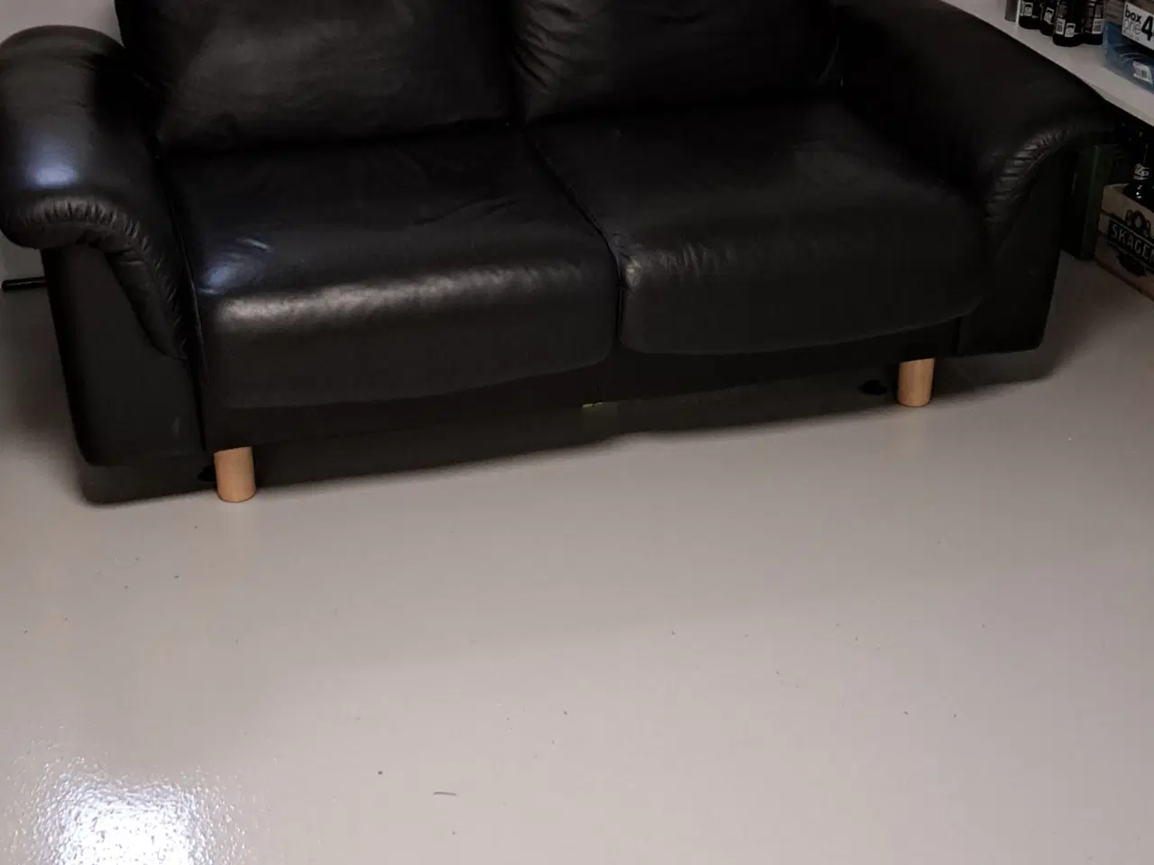 Billede 1 - Stressless sort 2 personers stor sofa 