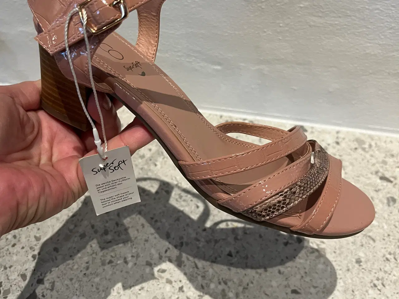 Billede 6 - B&CO sandal med lille hæl