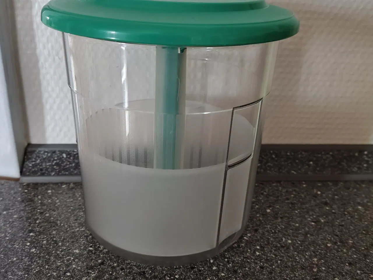 Billede 14 - Tupperware forskelligt 