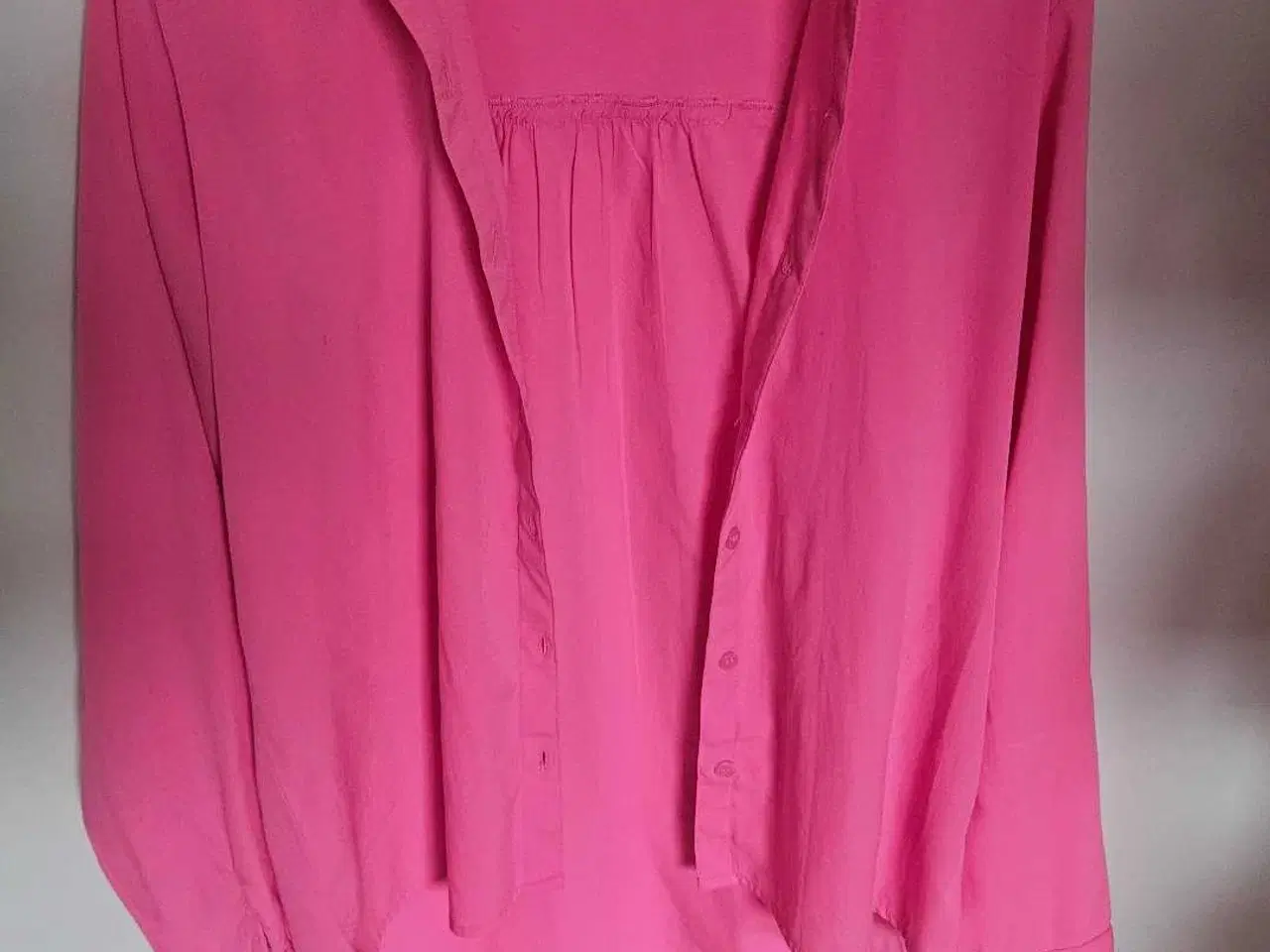 Billede 1 - Pink skjorte