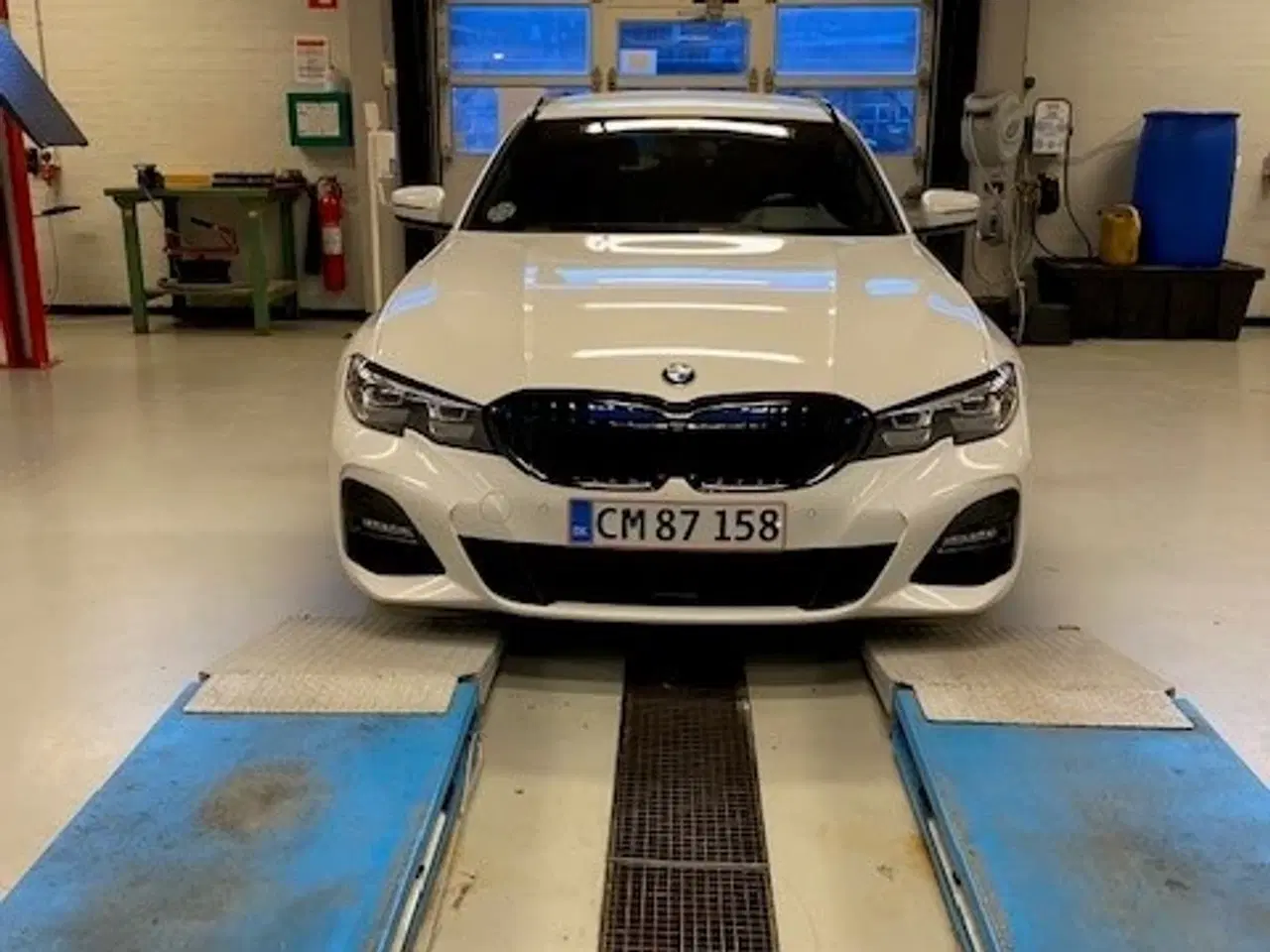 Billede 1 - BMW 320d Touring M-sport
