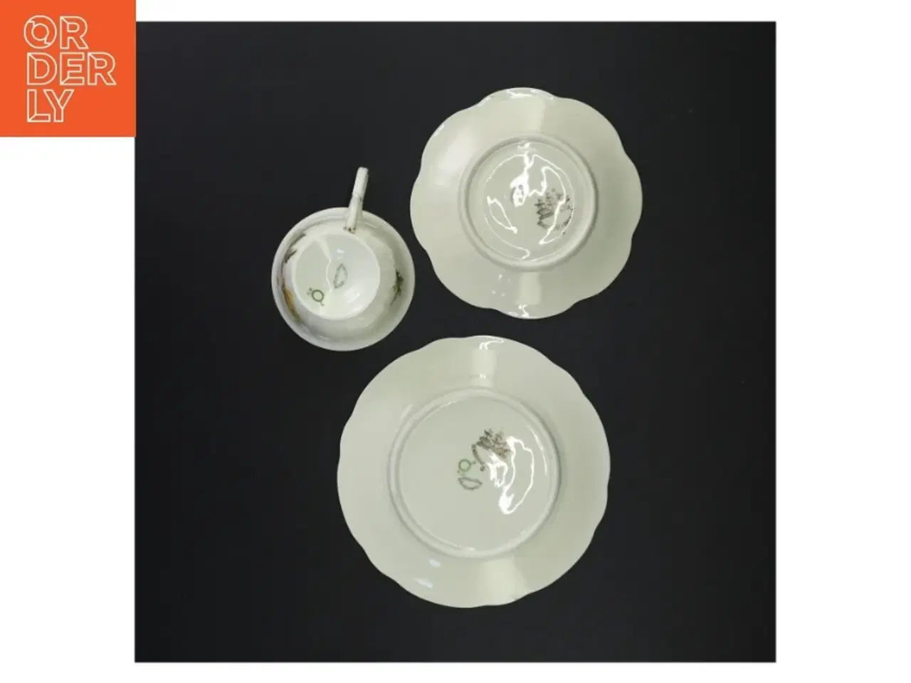 Billede 3 - Porcelænskop og -underkop med blomstermotiv fra Antoinette (str. 16 x 9 cm)