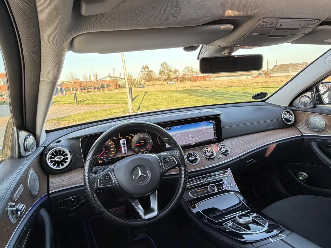 Billede 2 - MERCEDES E220D LUXURY