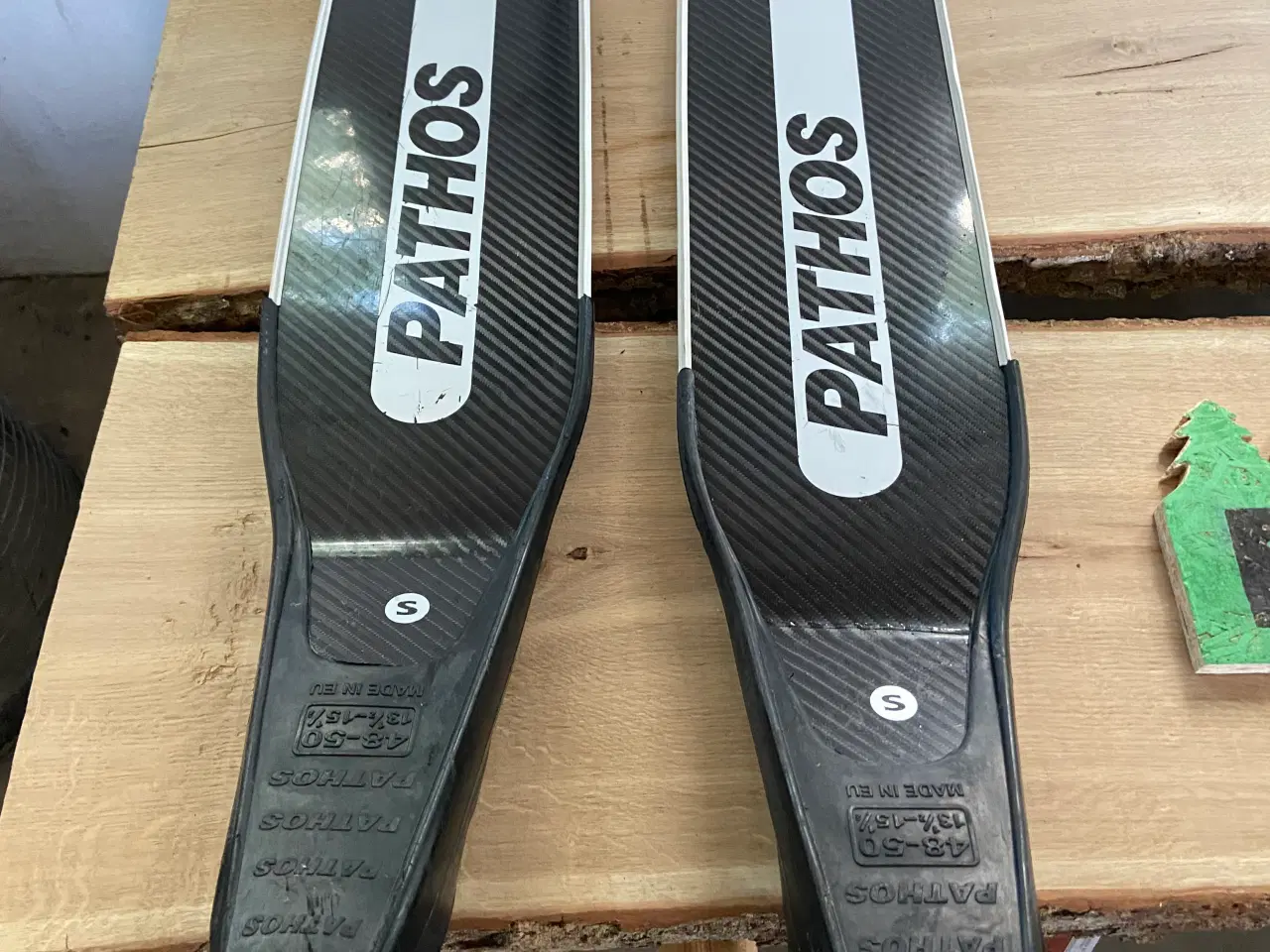 Billede 2 - Pathos soft carbon finner 48-50