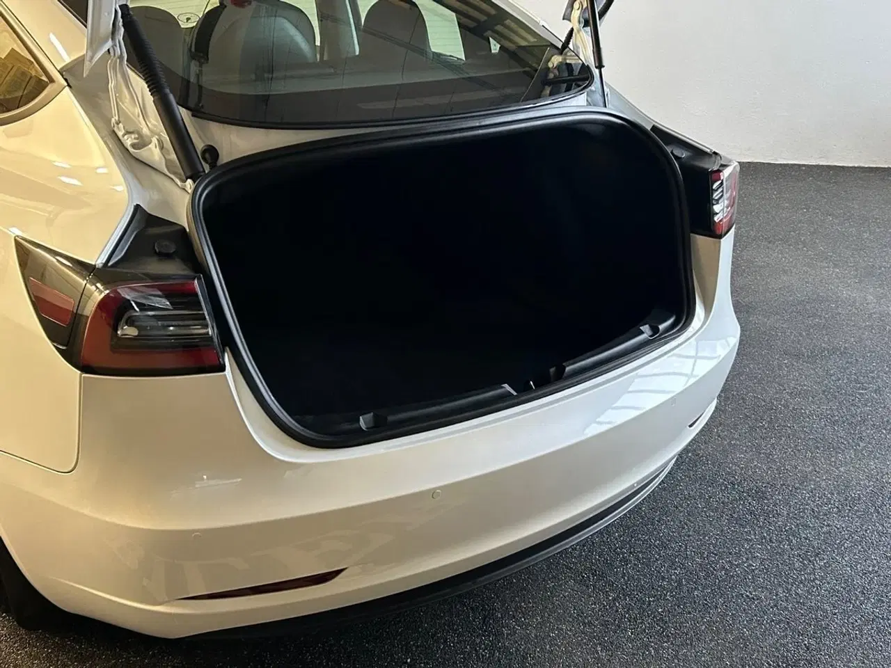 Billede 6 - Tesla Model 3  Standard Range+ RWD