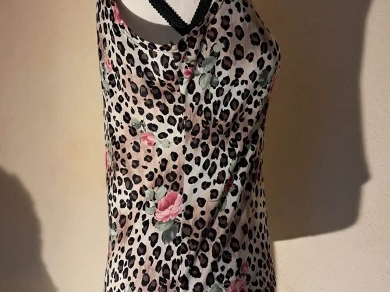 Billede 2 - Hennes str. M tanktop