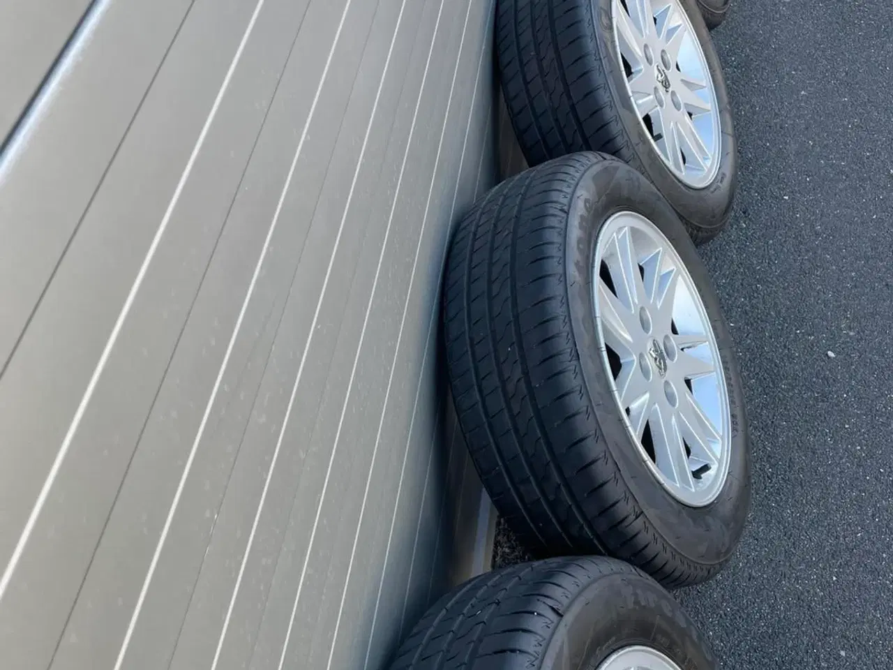 Billede 3 - 15 Originale Peugeot/Citroën Aluhjul med sommerdæk