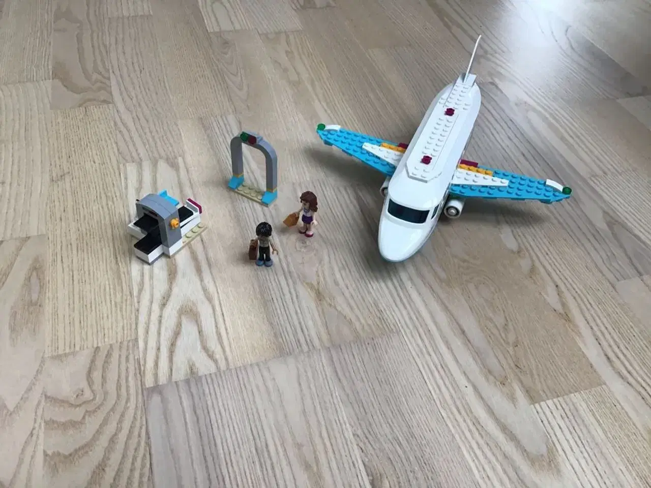Billede 3 - Lego friends jetfly 