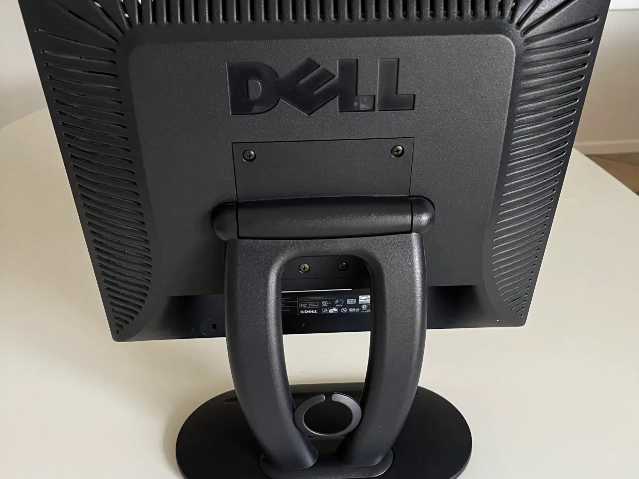 Billede 4 - Dell 17” LCD-skærm - perfekt som ekstra skærm 