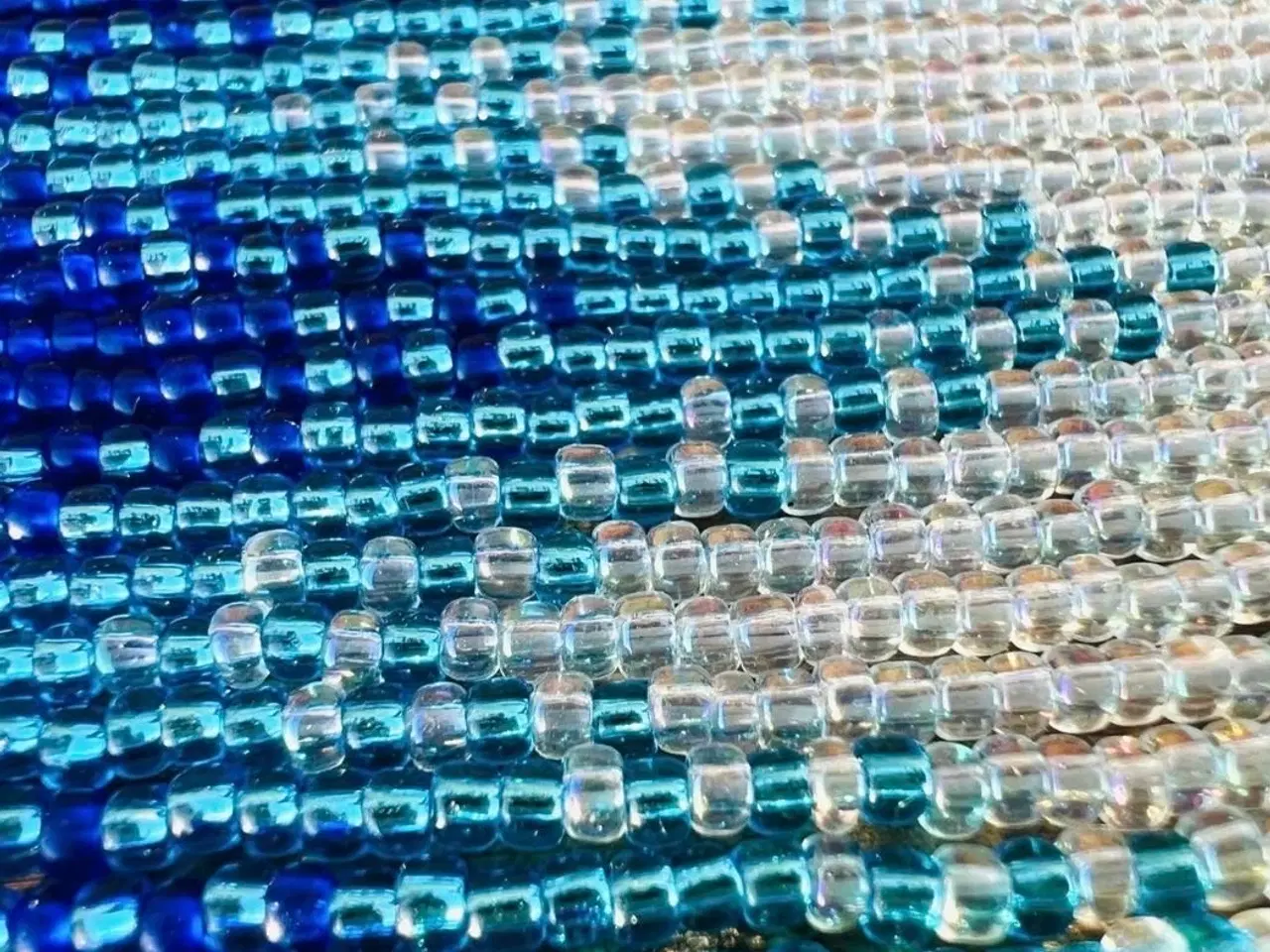 Billede 2 - Grønlandske øreringe, håndlavede 