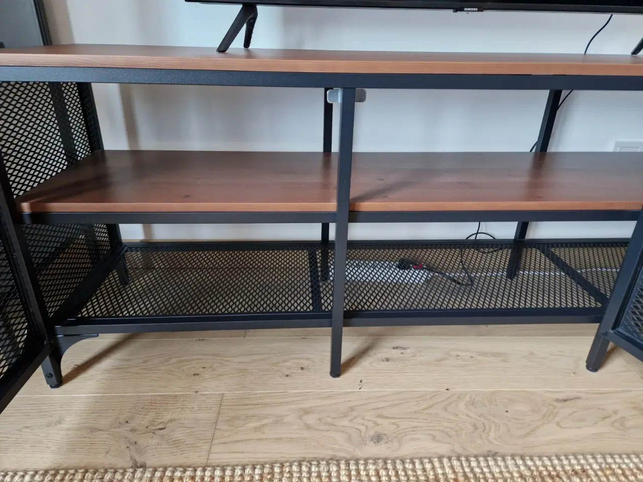 Billede 3 - IKEA FJÄLLBO Tv-bord