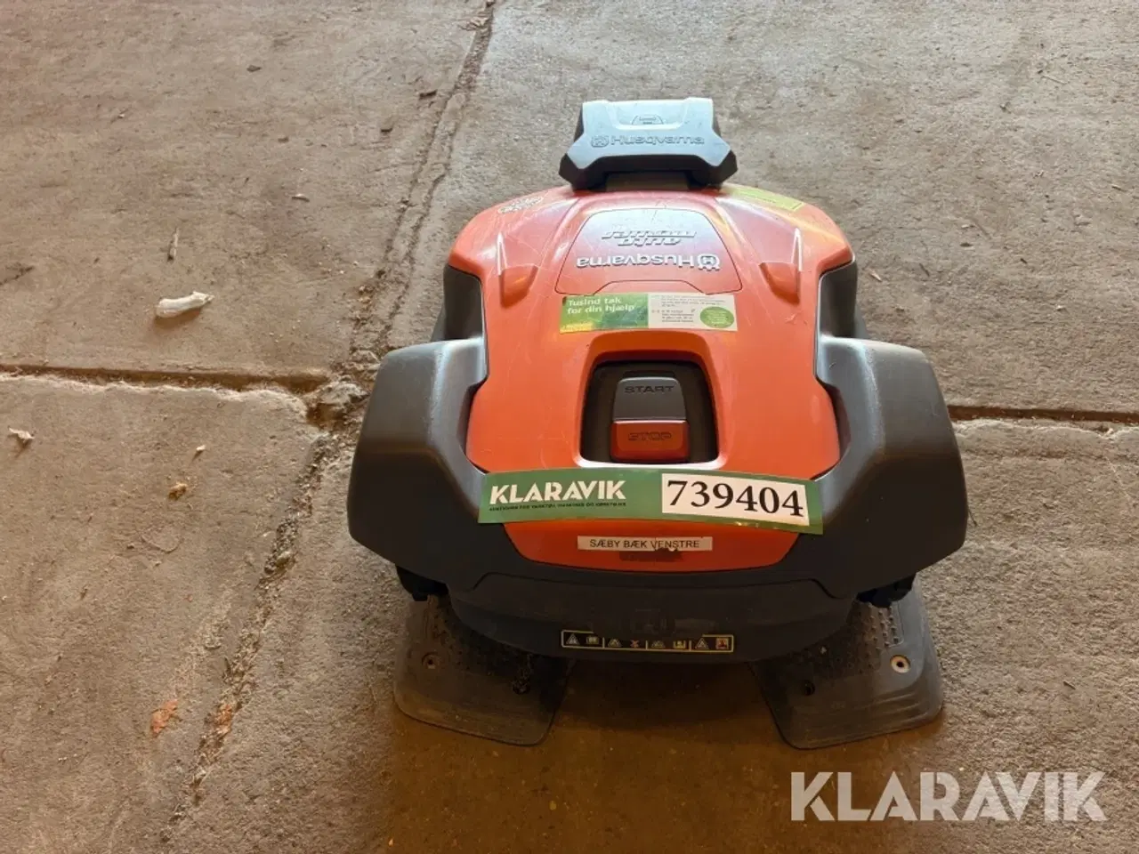 Billede 4 - Robot plæneklipper Husqvarna 550 med ladestation