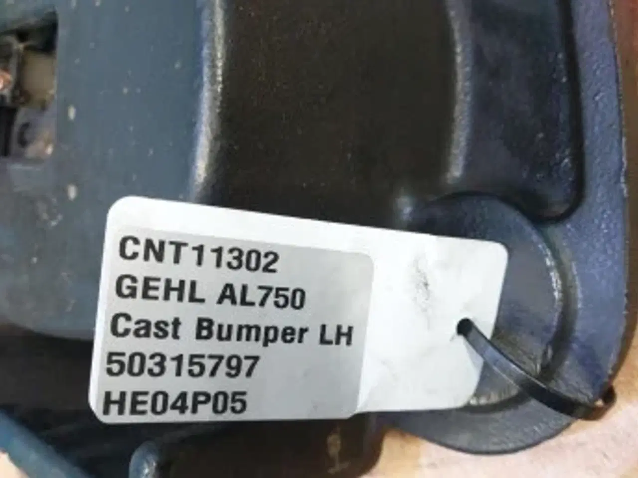 Billede 6 - Gehl AL750 Støbt Kofanger LH 50315797