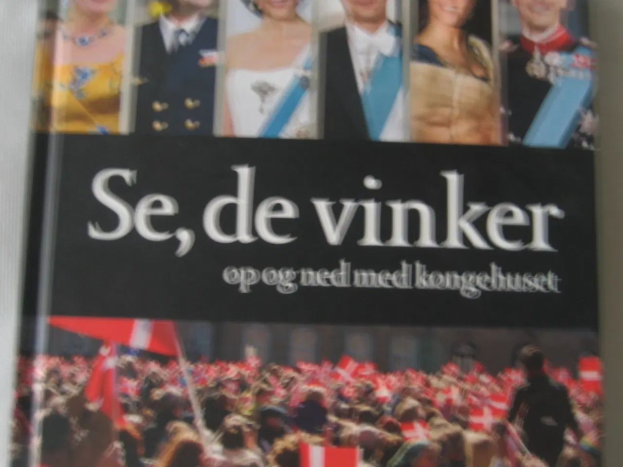 Billede 2 - 2 flotte bøger om Danmarks kongehus