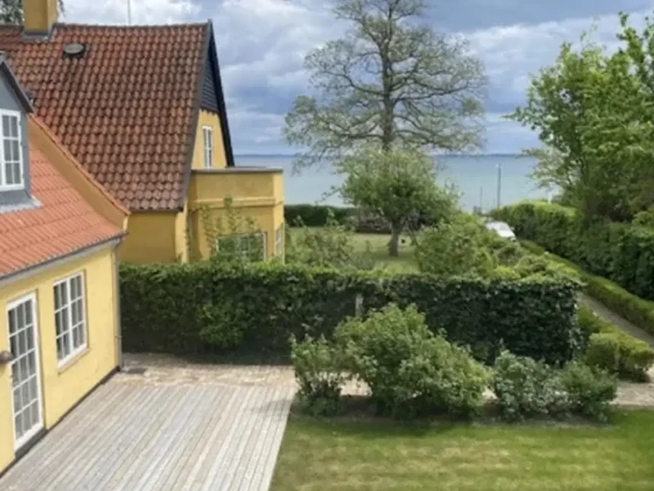 Billede 1 - Smukt design og bedste beliggenhed i Humlebæk
