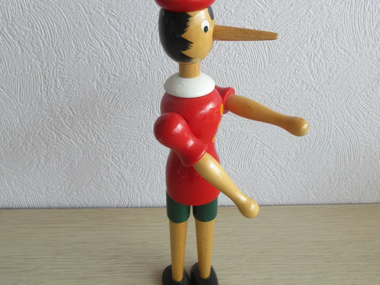 Billede 7 - Pinocchio figur i malet træ ;-)