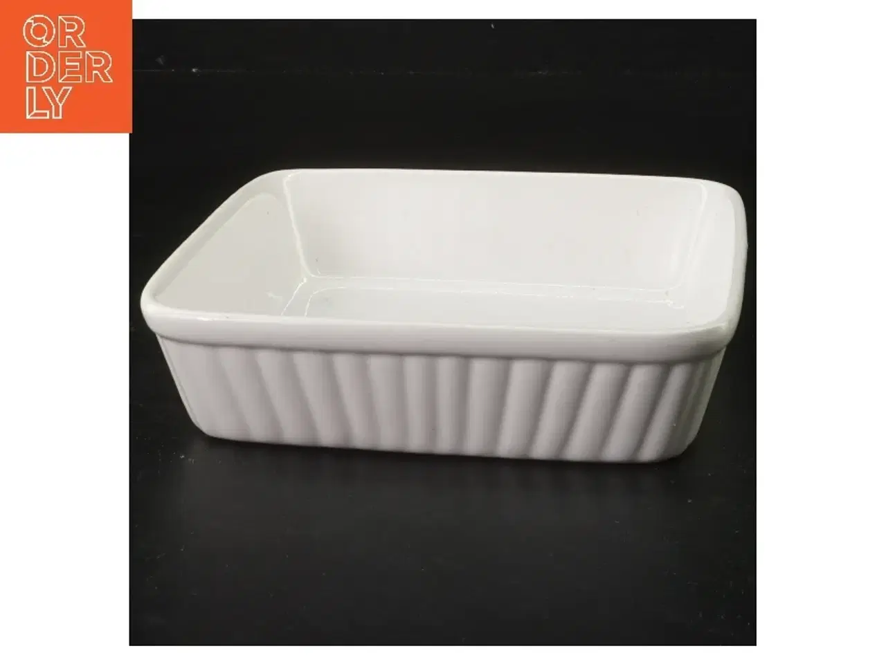 Billede 1 - Kvadratisk porcelænsfad (str. 15x15x4 cm)