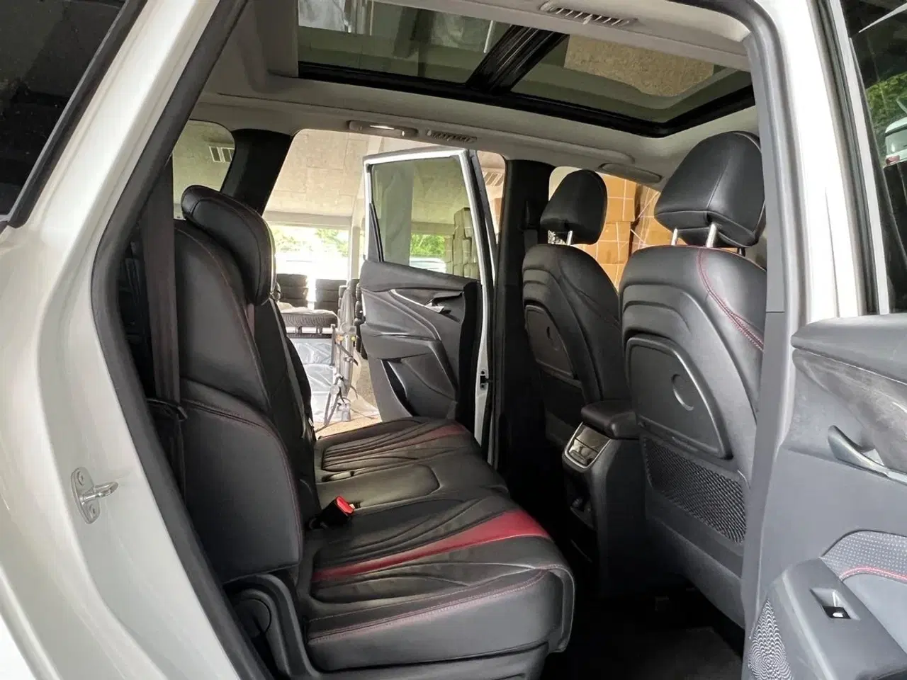 Billede 22 - Maxus Euniq5 52 Exclusive 7prs