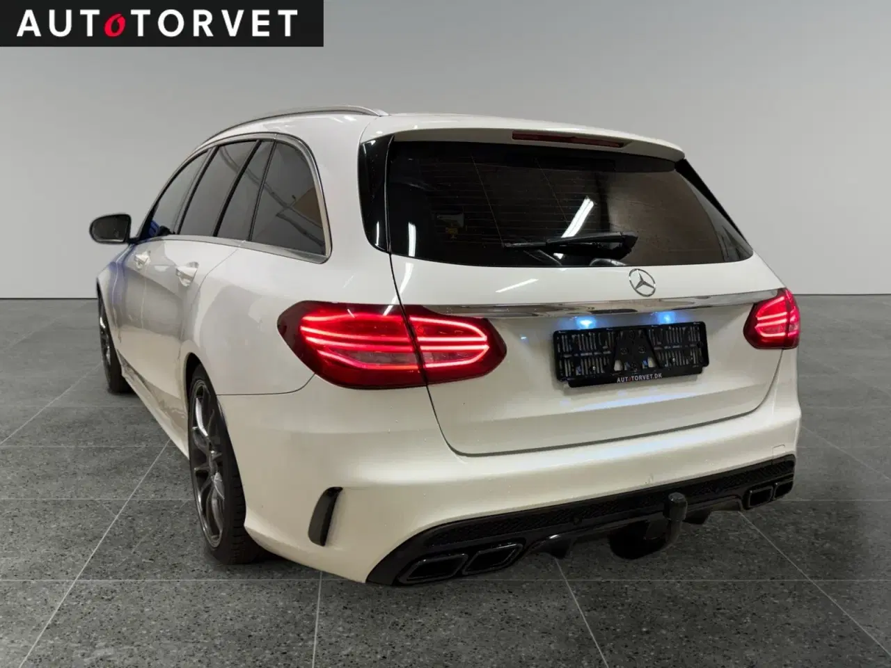 Billede 4 - Mercedes C400 3,0 AMG Line stc. aut. 4Matic