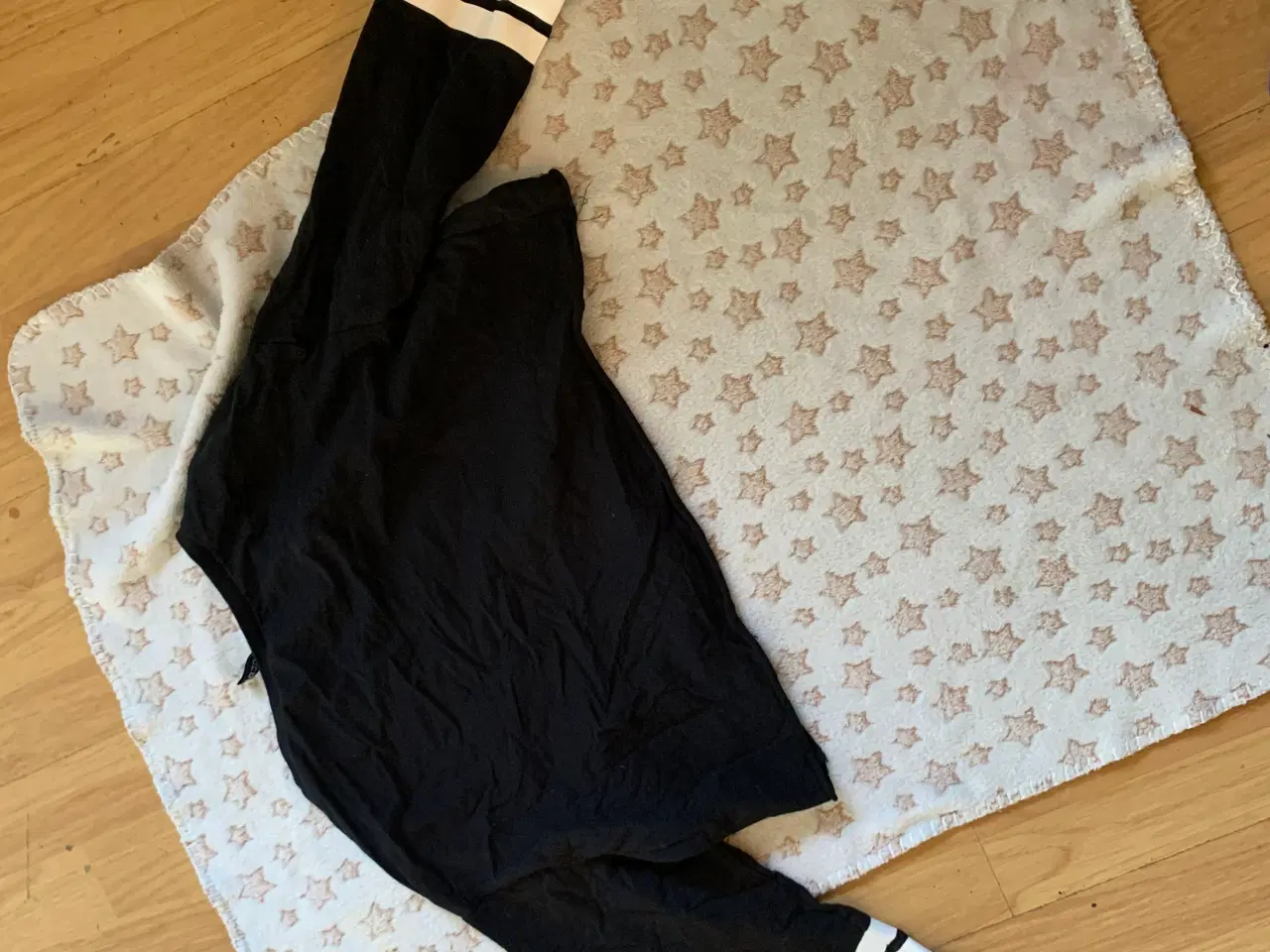 Billede 2 - Pige trøje str s