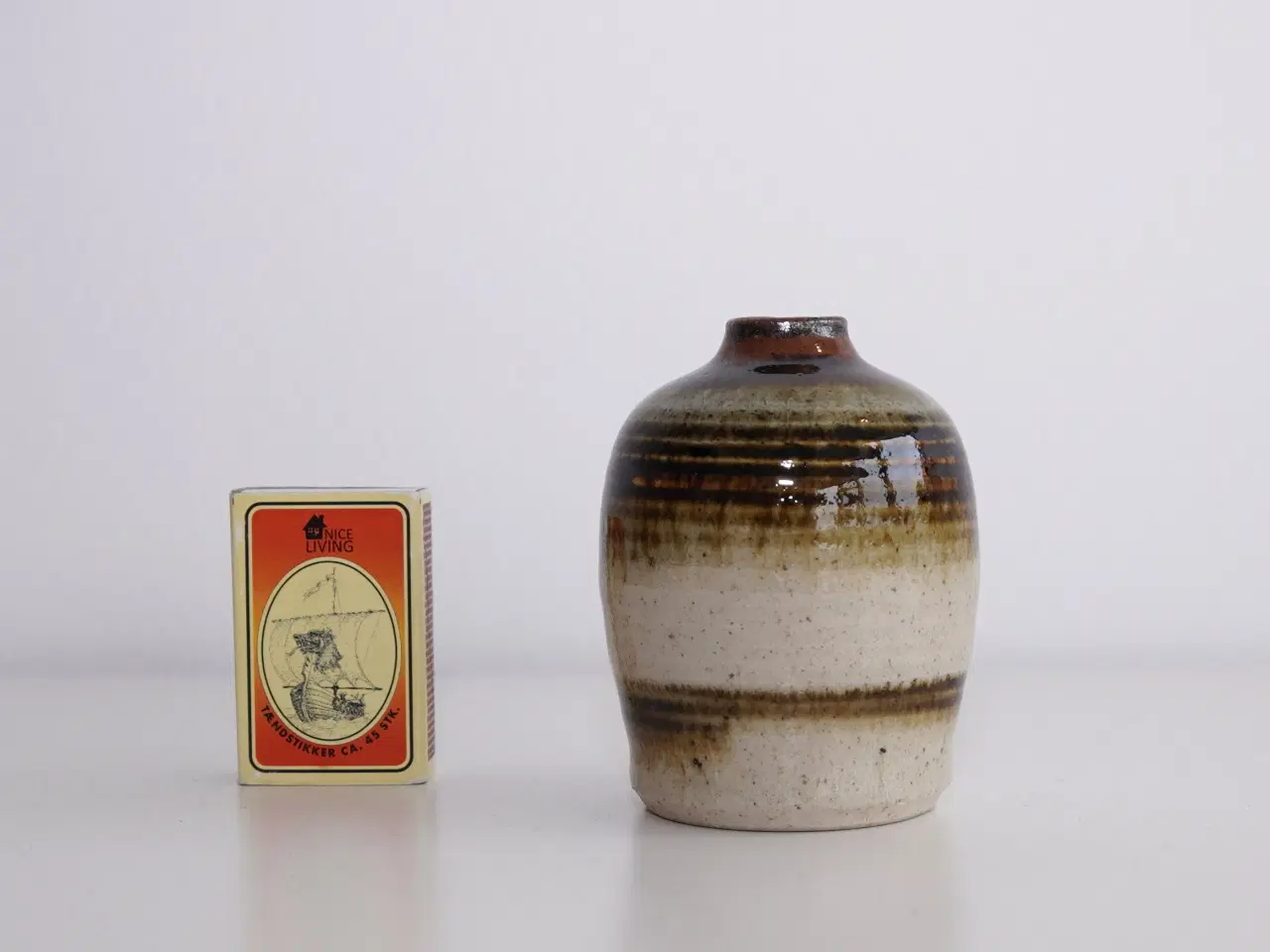 Billede 2 - Vase i stentøj af keramiker Gunver Bilde Sørensen